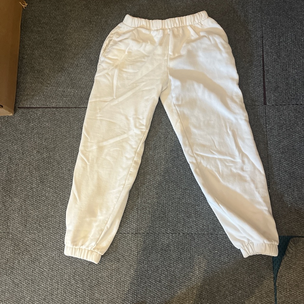 White brandy Melville sweatpants